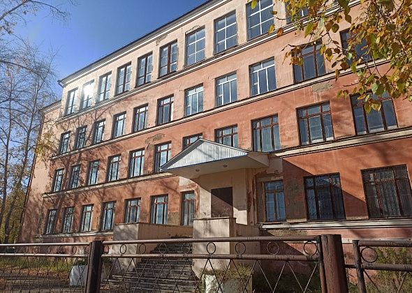 Североуральцев беспокоит судьба здания бывшей школы-интерната на Молодежной