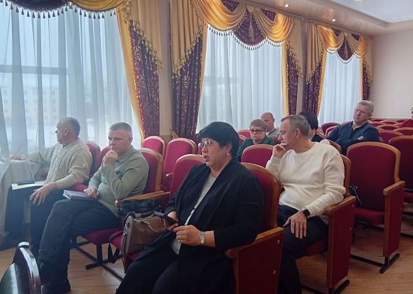 “Нептун” присоединяют к “ФиС”. Бассейн эксплуатировался незаконно, глава ищет виновных