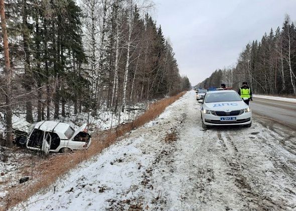 За прошедшие выходные в Свердловской области в результате ДТП погибли 5 человек, еще 49 получили травмы