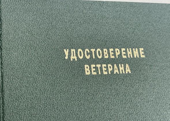 Кто из североуральцев стал «Ветераном труда Свердловской области»?