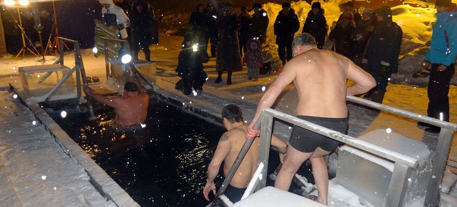 МЧС напоминает об основных правилах купания в крещенской купели