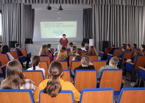 Ветераны ОМВД Североуральска провели «Урок мужества» в школе