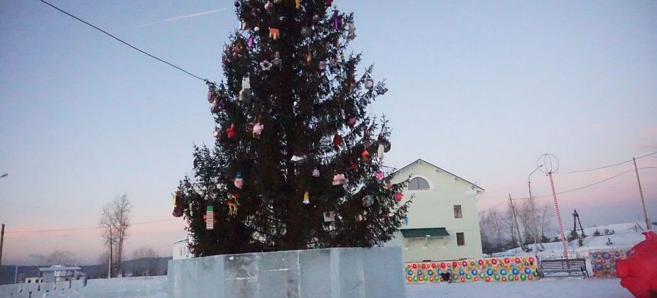 Горожан приглашают смастерить елочную игрушку. Лучшие игрушки украсят главную елку города