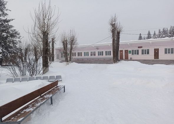 С 1 декабря на стадионе “Горняк” работает прокат коньков. Лыжи выдают давно