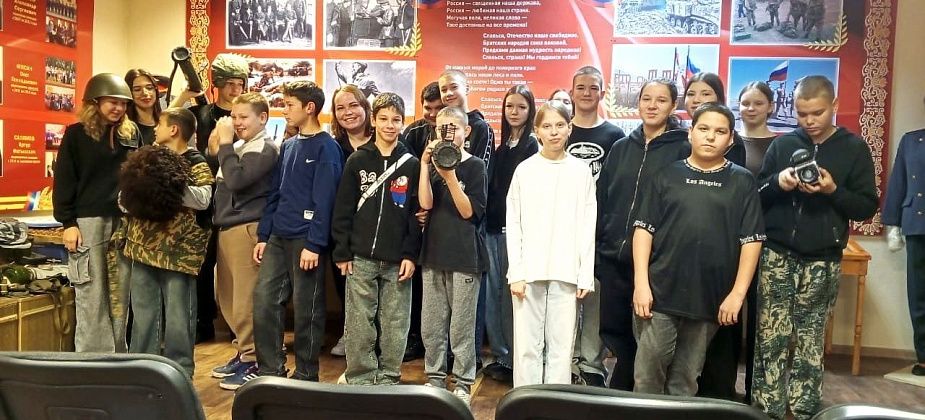 Музей ОМВД Североуральска посетили черемуховские школьники