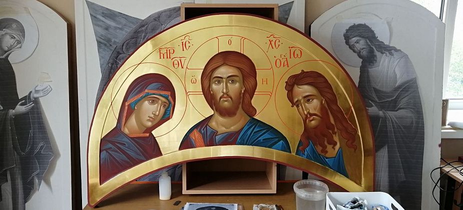 В храме Георгия Победоносца есть икона Святого Стилиана, написанная нашим земляком Алексеем Елиным