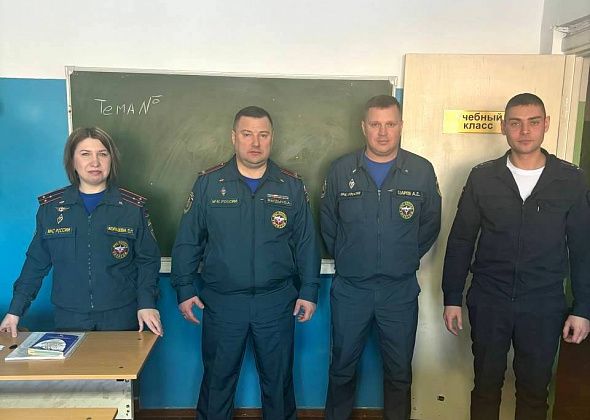 Полицейские проводят встречи с трудовыми коллективами, чтобы предупредить о мошенничестве