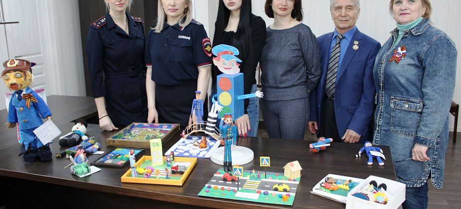 Сотрудники полиции и Общественный совет подвели итоги конкурса «Полицейский Дядя Степа– 2025»