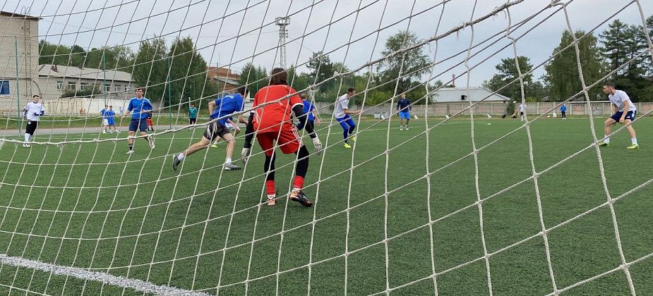 «Горняк» примет «ЭХП» из Лесного. Наши футболисты могут возглавить таблицу окружного первенства