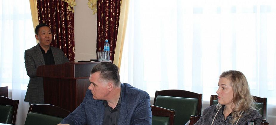 Летом планируют трудоустроить 288 подростков. Они смогут заработать порядка 7 тысяч рублей