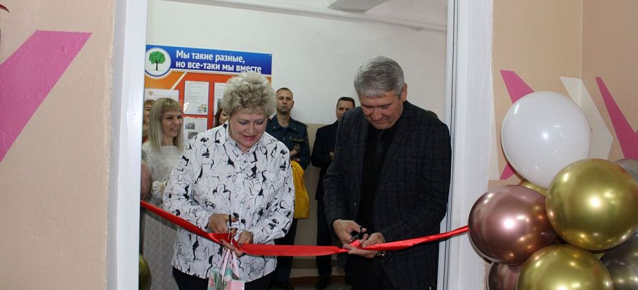 В школе № 9 торжественно открыли музей “Кладезь”. Ценные экспонаты собирали всем городом