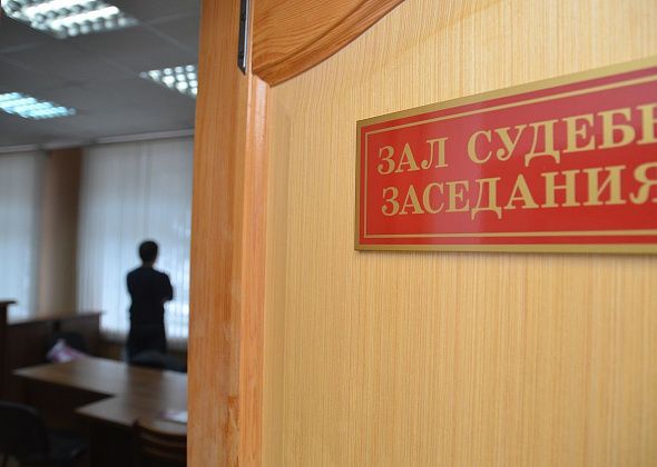 Житель Североуральска пытался проглотить пакет с наркотиками, чтобы избежать наказания