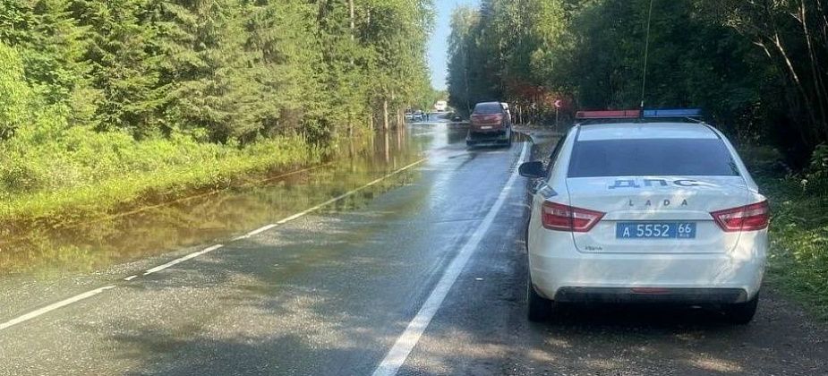 Движение на 76-м километре трассы Серов — Североуральск — Ивдель открыли