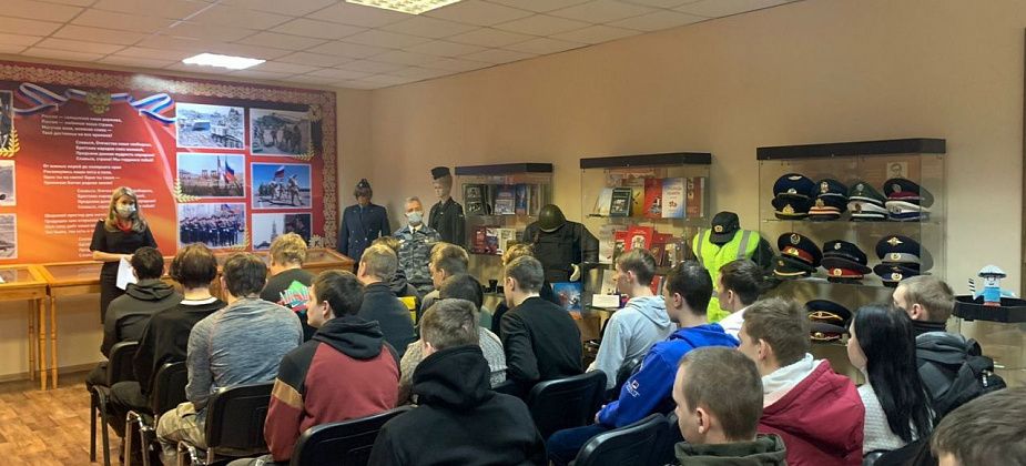 В Североуральске продолжается всероссийская акция МВД России «Студенческий десант»