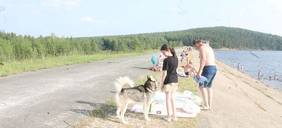 300 тысяч рублей - на санитарную очистку территорий Колонгинского и Кальинского водохранилищ