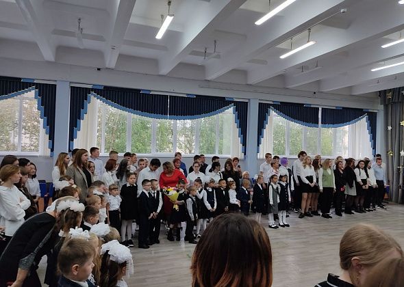 1 сентября — День знаний. Учащихся школы №1 приветствовал Лунтик  (фото)