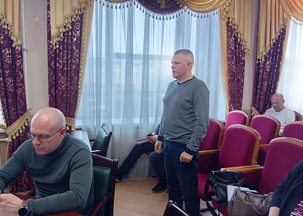 Первенство по волейболу прошло, стартовало первенство по баскетболу среди школьников