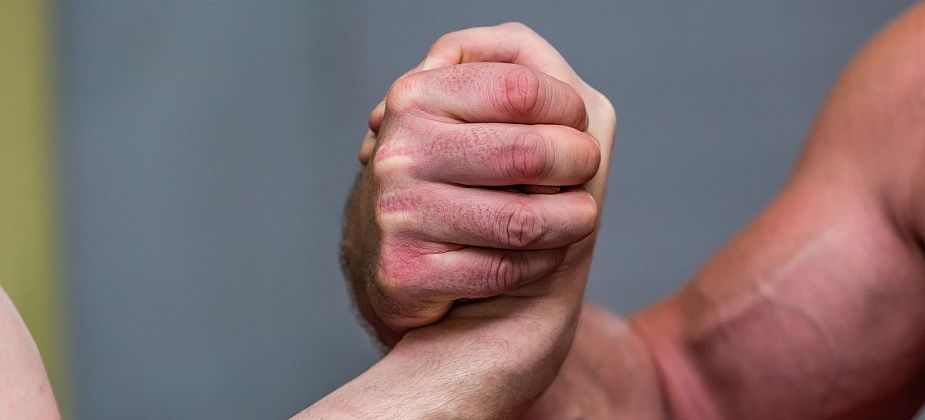 Турнир по армрестлингу среди людей с ОВЗ состоялся в Североуральске