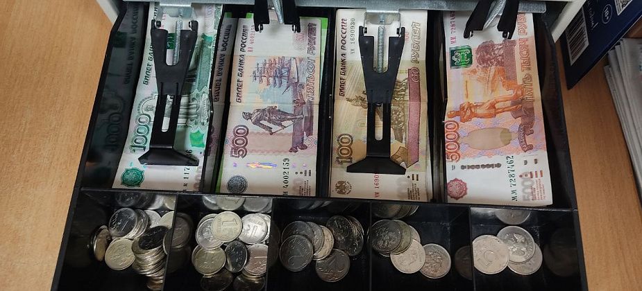 Прокуратура организовала проверку по невыплате зарплаты работникам ЦГБ