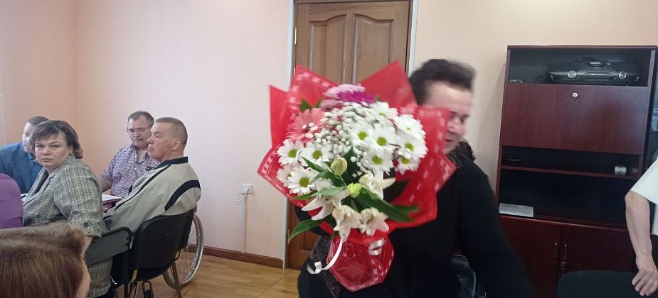 Председателя КСП Светлану Баянову с почестями отправили на пенсию. Вместо нее - Наталья Калмыкова
