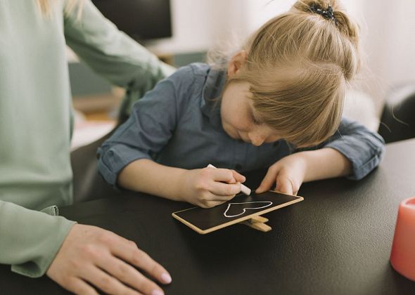 В пяти школах Североуральска сформировано 18 спецклассов для детей с ОВЗ