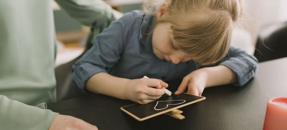 В пяти школах Североуральска сформировано 18 спецклассов для детей с ОВЗ