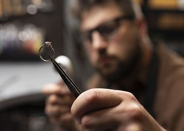 Ищете работу? В Североуральске требуются учителя, врачи, администраторы, грузчики
