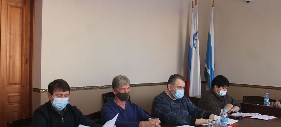 Думские забавы. У Сафоненко спросили, как спасти МУП, Минзарипова посоветовала купить работягам валенки