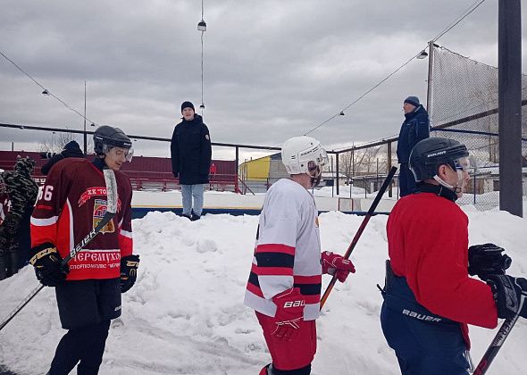 23 февраля в Черемухово отметили хоккейным матчем. Поздравляем всех причастных с Днем защитника Отечества!