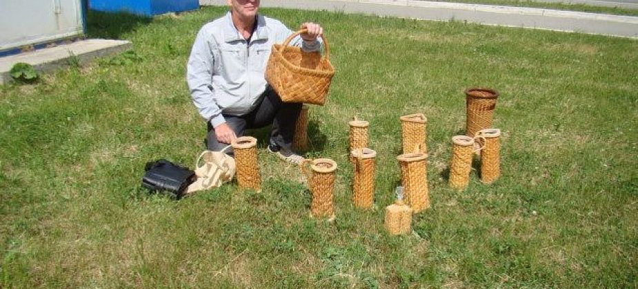 33 работы Владимира Рассохина едут на благотворительную выставку в Серов