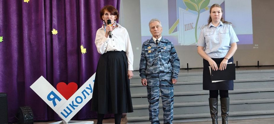 Ярмарка учебных мест: полиция Североуральска приглашает будущих курсантов