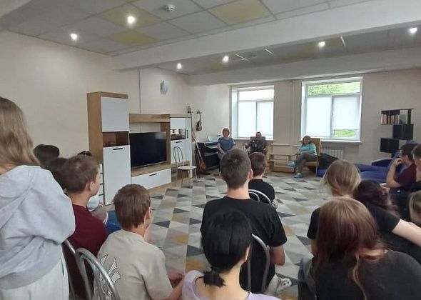 Директор ДОМиК рассказал подросткам североуральского реабцентра о вреде наркотиков