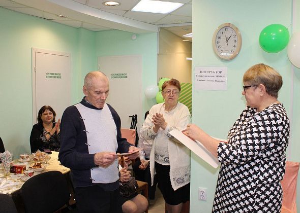 Волонтеры школы №1 устроили Круглый стол в обществе инвалидов. Получилось здорово