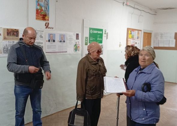 Семь покровчан пришли на встречу с депутатами. Но она не состоялась