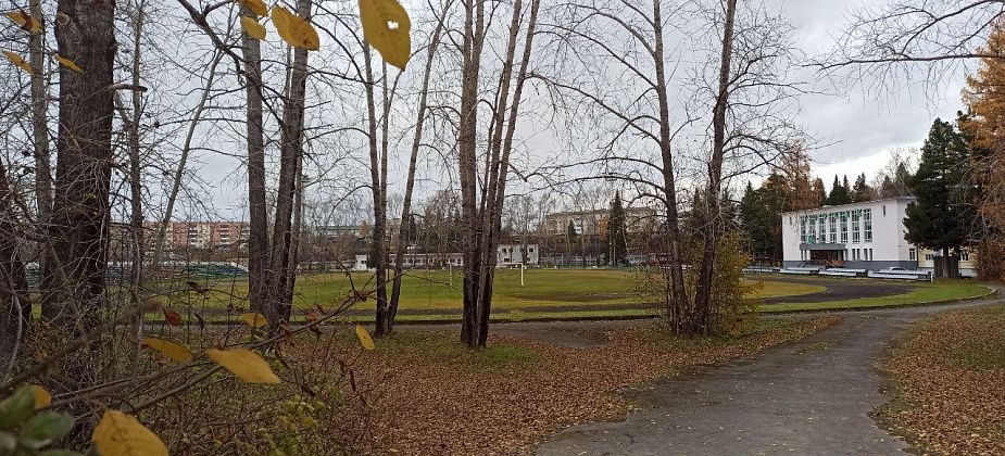 Для массовых мероприятий надо паспортизировать территории возле клубов. А денег нет