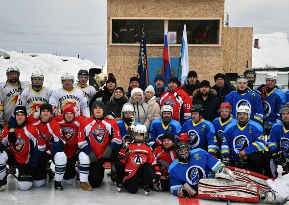 Хоккейный турнир памяти тренера Владимира Курдика - одно из ярких событий нынешнего сезона 