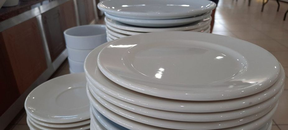 Питание для ИВС поставляет кафе “Триумф” - 15 тысяч рублей на человека в месяц