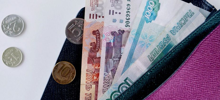 Бывшая сотрудница ритуального агентства обманула пенсионерку на 8 тысяч рублей. Суд приговорил ее к двум годам колонии
