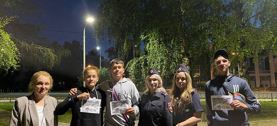 Полиция выявила 4 несовершеннолетних, находившихся в ночное время в общественных местах без взрослых