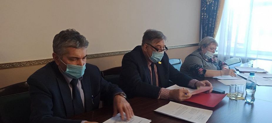 Лечим здравоохранение: состав рабочей группы поменяли, полномочий у нее по-прежнему ноль?