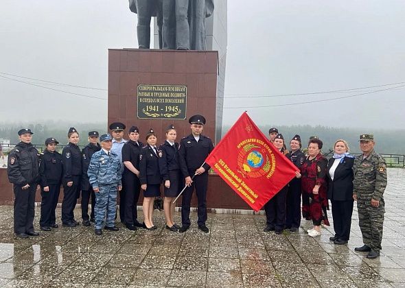 В Североуральске прошли акции «Свеча памяти» и «Во имя жизни»