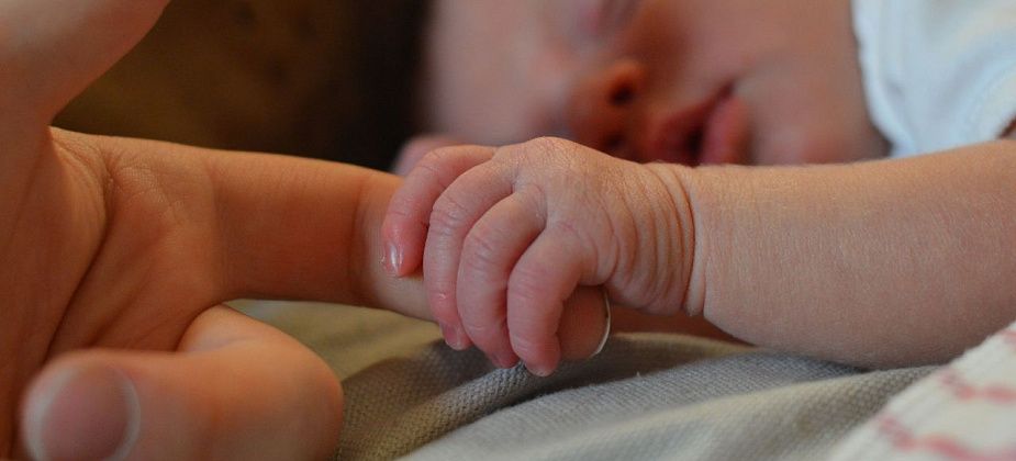 Роддом и гинекологию закрывают? Нет, сотрудники вернулись к работе после долгих больничных