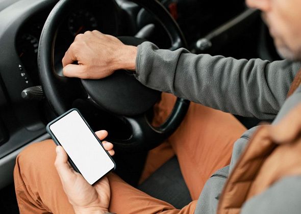 Попытка оспорить штраф за использование телефона за рулем оказалась неудачной