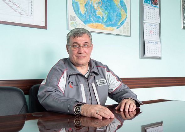 Леонид Буртолик поздравляет субровчан и ветеранов предприятия с Днем шахтера