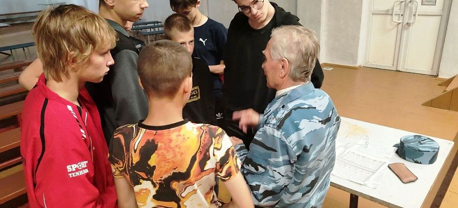 «Каникулы с Общественным советом»: важная встреча для подростков