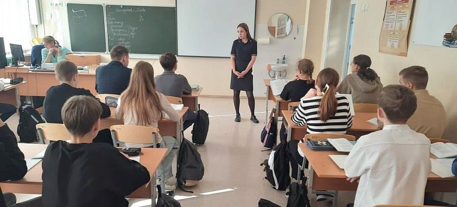 Сотрудники отделения по делам несовершеннолетних провели со школьниками беседы к Дню трезвости  