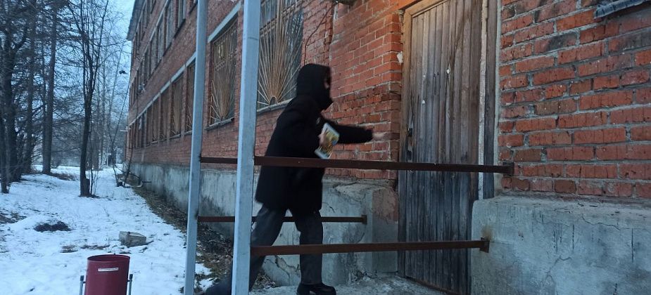 Соблюдайте дистанцию в красной зоне, или Дебаты между “талонными” и “бесталонными”