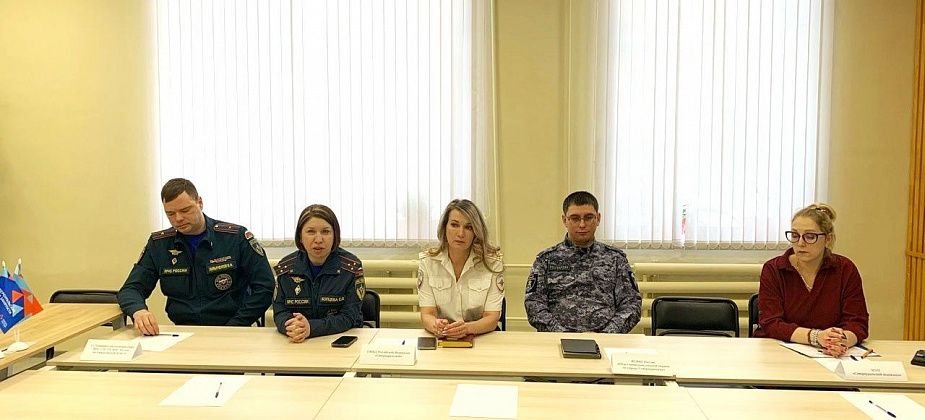 Сотрудник полиции рассказала о трудоустройстве в ОВД на «Ярмарке вакансий» в центре занятости